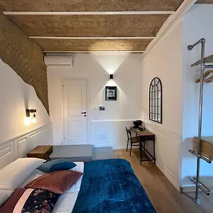 Domus Avi - 3*, Рим Италия